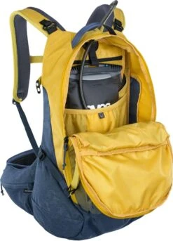 Evoc Trail Pro 26 -Camping Equipment Store 100117612 TRAIL PRO 26 dt05 1280x1280
