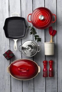 Le Creuset Stainless Steel Stockpot With Lid -Camping Equipment Store 20183267160422 96002000060000 91051800060099 70811100600002 21177240602430 96602120000000 71501117160001 40101027160000 93010603060000 93010609060000 LS00002 1280x1280