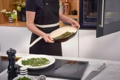 Le Creuset Chef's Knife -Camping Equipment Store 21112310000430 96002000140000 98100200000100 98000315000100 LS00006 1280x1280