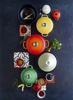 Le Creuset Balti Dish -Camping Equipment Store 21177240902430 21177244032430 20142240000460 25138317160422 71901100900100 71901100600100 LS00001 1280x1280