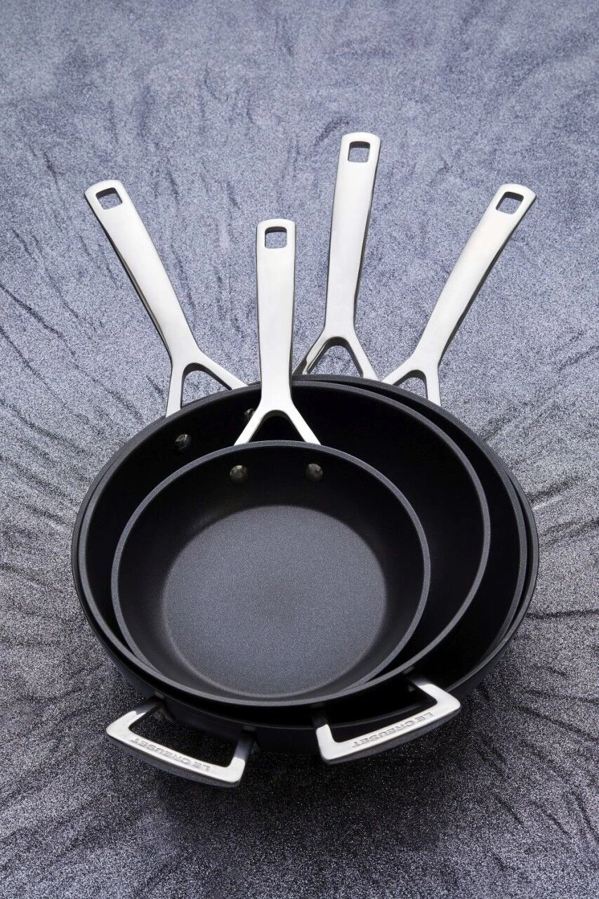 Le Creuset Toughened Nonstick High Fry Pan 8 Le Creuset Toughened Nonstick High Fry Pan - Image 8