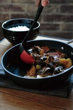 Le Creuset Toughened Nonstick High Fry Pan 33 Le Creuset Toughened Nonstick High Fry Pan -Camping Equipment Store 51101240010002 93100400060008 LS00001 1280x1280