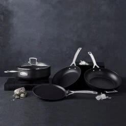 Le Creuset Toughened Nonstick Saute Pan -Camping Equipment Store 51110260010202 51106240010002 51101300010202 LS00001 1280x1280