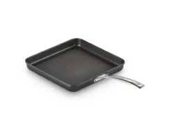 Le Creuset Toughened Nonstick Square Grill With Long Handle 11 Le Creuset Toughened Nonstick Square Grill With Long Handle -Camping Equipment Store 52102280010201 00005 1280x1280