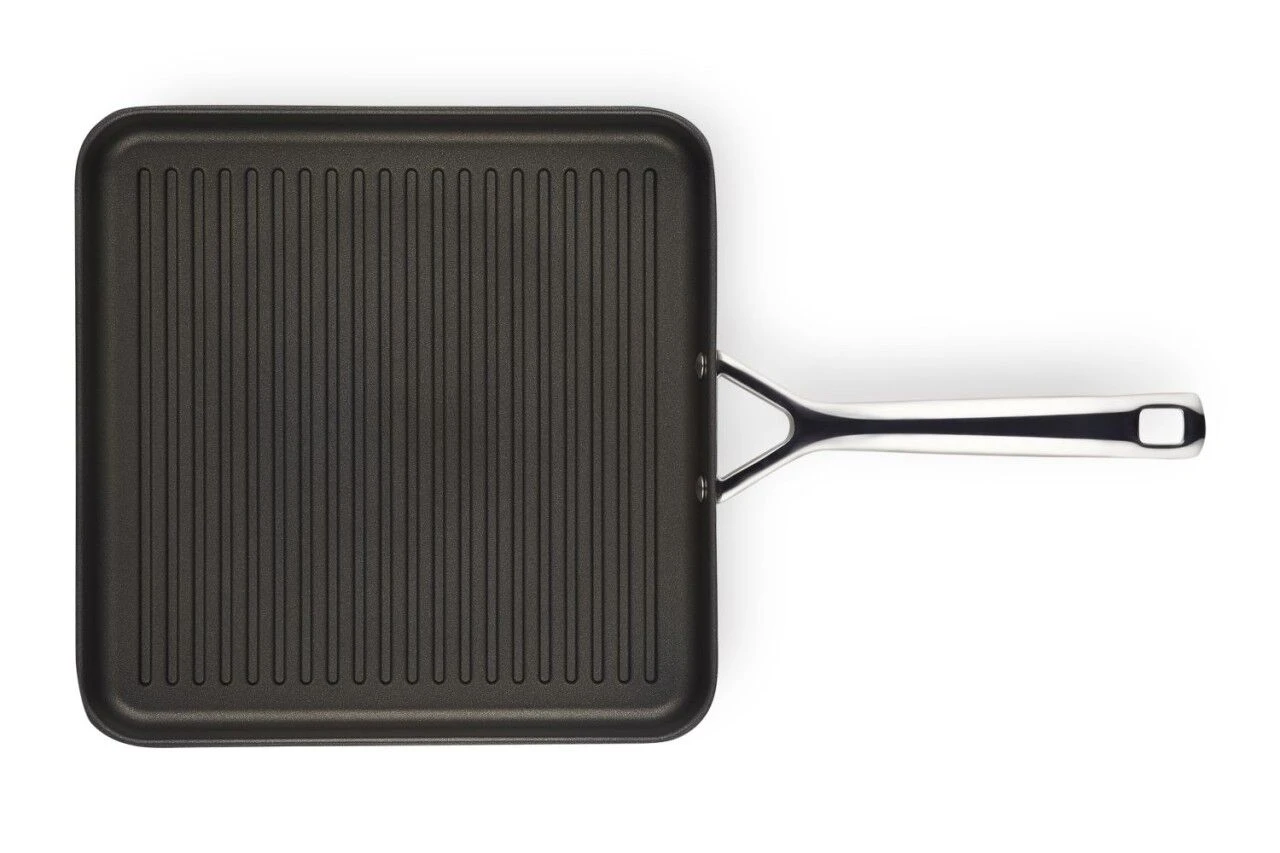 Le Creuset Toughened Nonstick Square Grill With Long Handle 1 Le Creuset Toughened Nonstick Square Grill With Long Handle