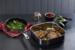 Le Creuset Classic Stainless Steel Square Roasting Pan 22 Le Creuset Classic Stainless Steel Square Roasting Pan -Camping Equipment Store 96106026000000 LS00004 1280x1280