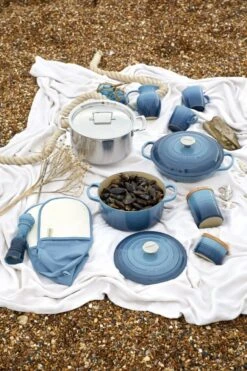 Le Creuset Classic Stainless Steel Deep Stockpot -Camping Equipment Store 96200618001000 21177242002430 21180302002430 70303202000099 70302352000002 96002000310000 91044401310099 LS00002 1280x1280