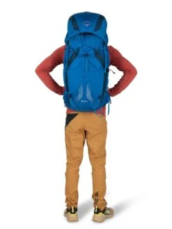 Osprey Exos 58 -Camping Equipment Store Exos 58L S22 OnBody3 BlueRibbon 1280x1280